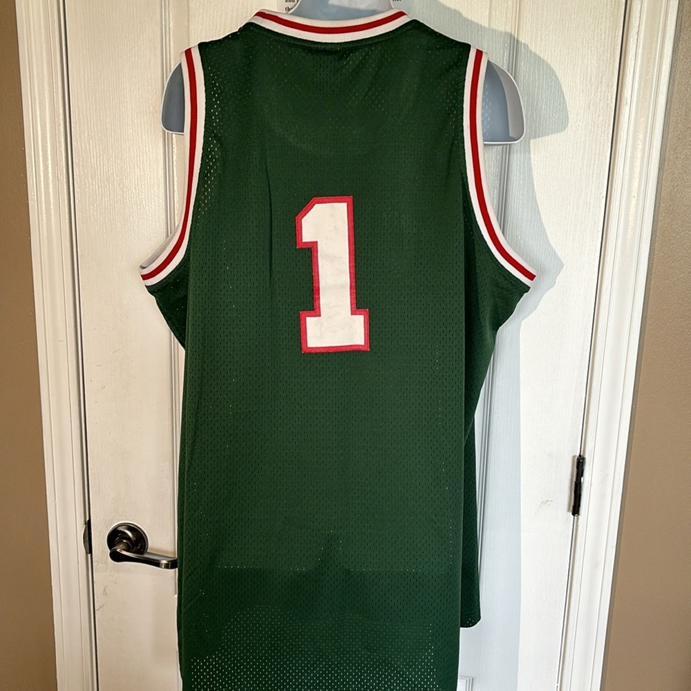 Vintage Reebok Oscar Robertson Milwaukee Bucks Jersey - Picture 5 of 7